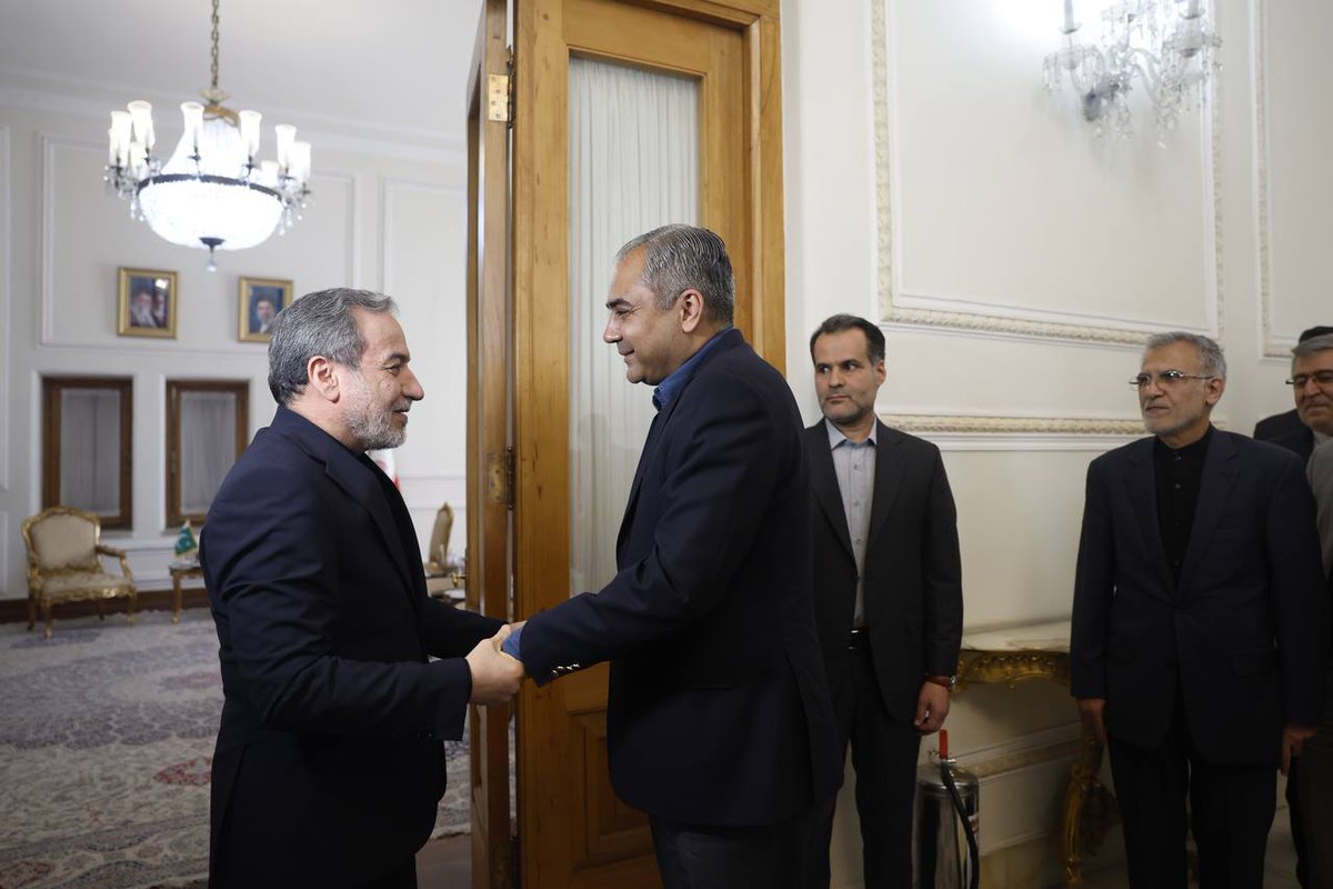 Iran_GOV's tweet photo. Pakistan’s Interior Minister Mohsin Naqvi met Iran’s FM @araghchi  in Tehran. Both sides discussed bilateral relations and regional cooperation and emphasized the importance of continued diplomatic consultations to strengthen mutual ties. https://t.co/s4vzrQ1Fwc