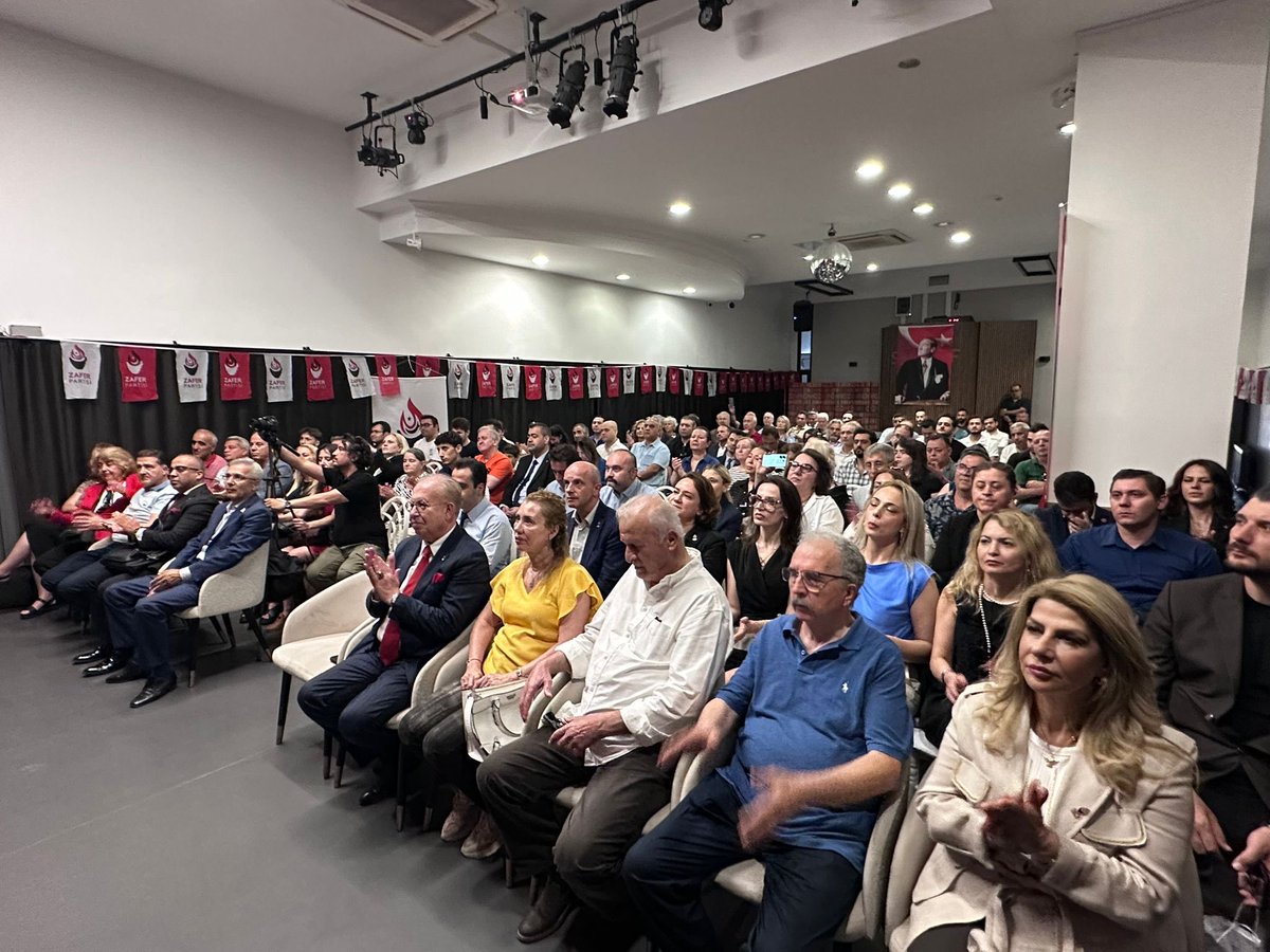 turkdegs's tweet photo. 🔴 Cihat Yaycı, İstanbul’da düzenlenen ‘Çözüm Süreci Adı Altında Türkiye Üzerine Oynanan Oyunlar’ konulu konferans vermiştir.

📍Konferansta, CIA Türkiye Masası eski Şefi Graham Fuller’in “Yeni Türkiye Cumhuriyeti” ve “Türkiye’nin Kürt Meselesi “adlı kitapları üzerinden Türkiye’ye yönelik uzun vadeli stratejik projeksiyonlar değerlendirilmiş; bugün yaşanan birçok gelişmenin yıllar öncesinden nasıl kurgulandığı ve hangi hedeflere yöneldiği analiz edilmiştir.