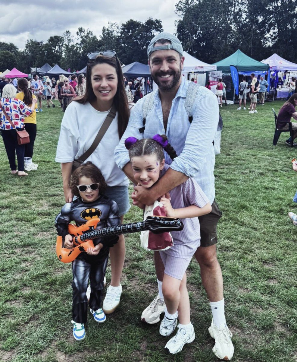 ShayneWardArmy's tweet photo. Willows dance school carnival day 💜 https://t.co/6VN8SafKZu