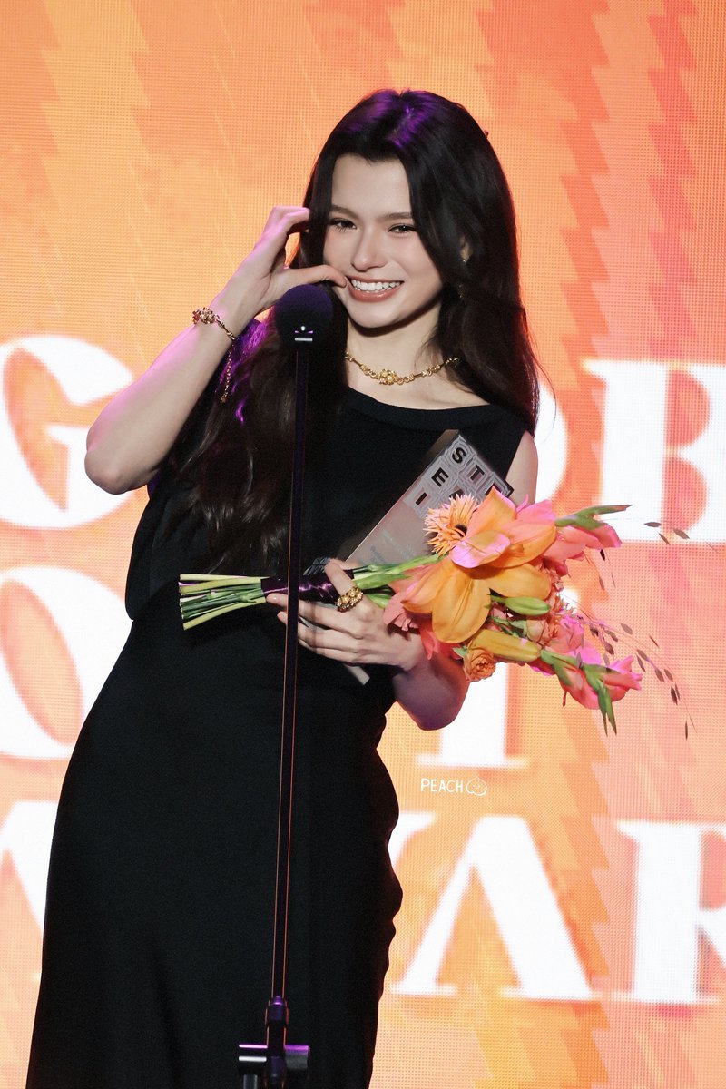 santisalim78's tweet photo. Kereenn bangettt dahh Becky gue, sekali lagi Congrats ya Bec @AngelssBecky, you are the Rising Star of the Year, woooww 👏👏

REBECCA X KISF2026
#BeckyxKISF2026
#beckysangels
#BeckyArmstrong https://t.co/txaMJANkZP