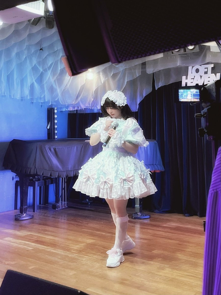 iue_mi's tweet photo. 6/20（土）渋谷LOFT HEAVEN
Lunatoi'l主催 愛ゆえにBirthdayLive2026
『月に願いを 愛に祈りを』

ルナトワとしてステージに立つようになってから初めての生誕祭。お祝いしにきてくれてありがとう、あったかかった🌙

出会えたみんなに感謝💌ソロも見てくれてありがと、これからもよろしくね♡ https://t.co/dY4k5qnpoq