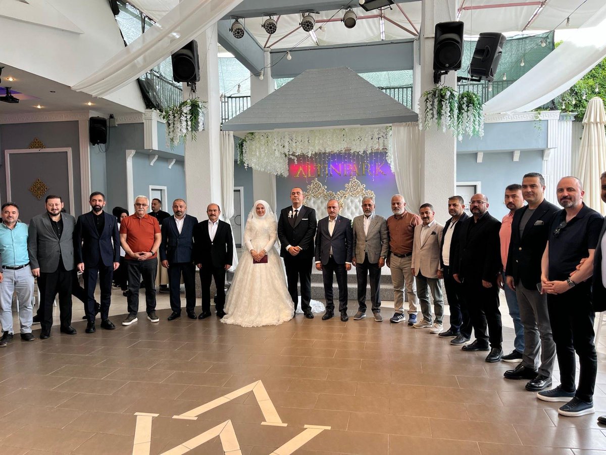 devletsert's tweet photo. Ankara 2 No’lu Şube Başkan Yardımcımız Mehmet Sel ile Fatma Gülme kardeşlerimizin nikah akdine şahitlik ederek mutluluklarına ortak olduk.

Kendilerini tebrik ediyor, ömür boyu sağlık, huzur ve mutluluk diliyorum. Rabbim muhabbetlerini daim eylesin, kurdukları yuvayı hayır ve bereketle taçlandırsın.