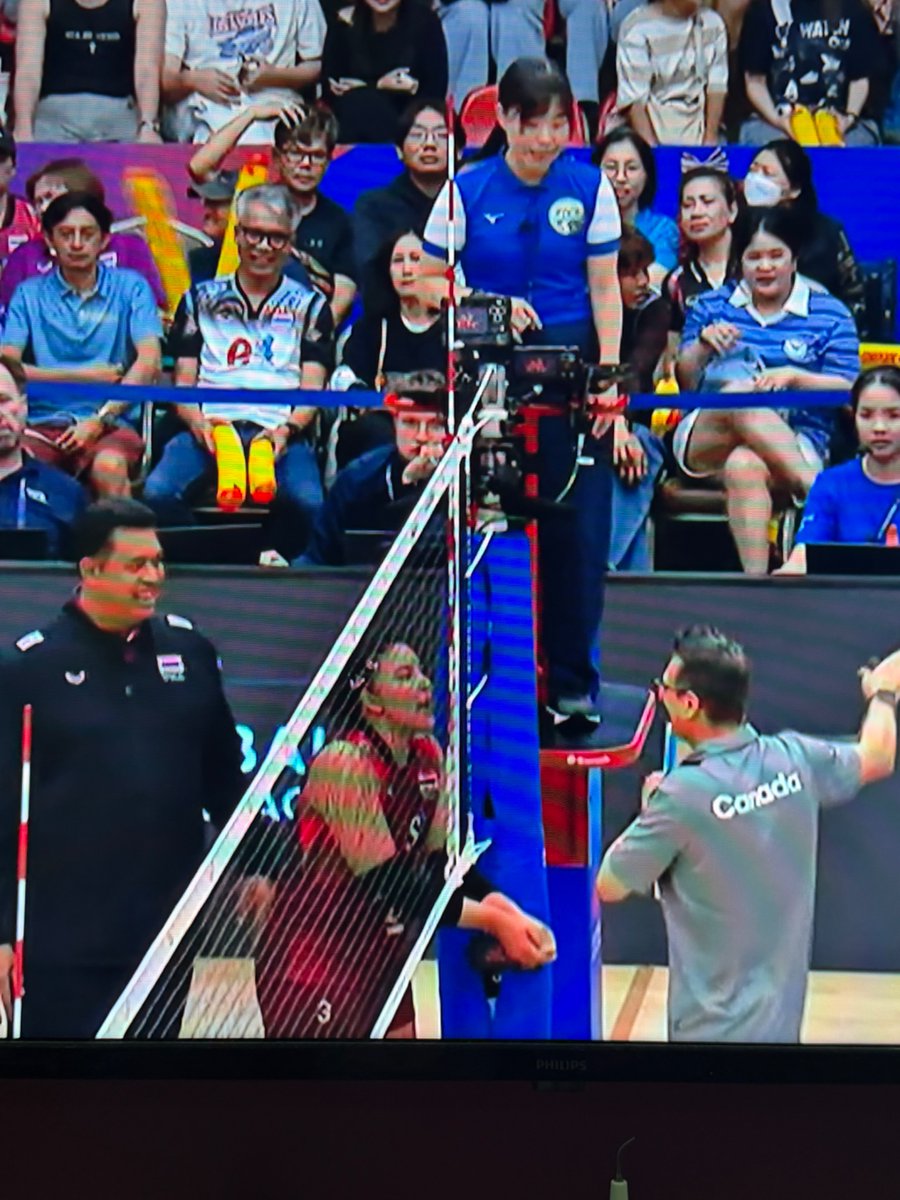 vimonstyle's tweet photo. เอาว่ะ 5555  #วอลเลย์บอลหญิง https://t.co/utGIEZ0sz8