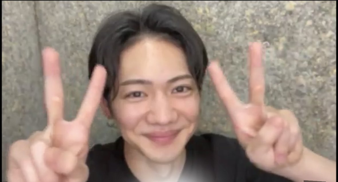 mana_10mg's tweet photo. 配信お疲れ様でしたー！久々のインライも良かったしSHOWROOMは安定に楽しかった！バーイベ詳細出て更に更にむちゃくちゃ楽しみになりました🎤✨もうひとつの方のイベントも少しでも協力出来たらいいなー👻
そして今日はなんか可愛かった🥰🥰🥰 https://t.co/0wG5a1UyJv