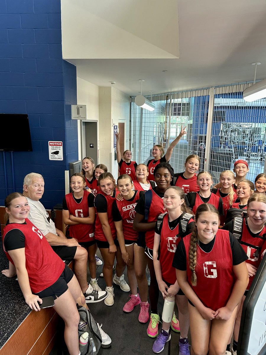 UISWBB's tweet photo. Had a great time hosting our JR High shootout yesterday! 

#WeAreStars | #ProtectThePrairie | #GreaterThan94 https://t.co/k51qeKdQp3