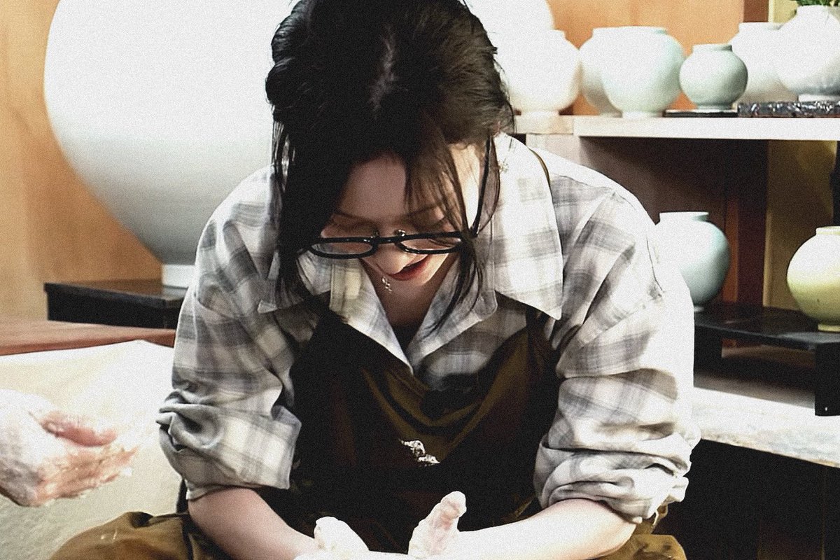 ornniverse's tweet photo. : เพิ่งมาครั้งแรกหรอคะ
: คะ?
: ถามคุณนั่นแหละค่ะ
: อ๋อ ไม่ใช่หรอกค่ะ มาสองรอบแล้ว
: ถึงว่า ดูคล่องเชียว
: แล้วคุณเพิ่งมาครั้งแรกหรอคะ
: ค่ะ แต่คิดว่าหลังจากนี้คงจะมาอีก
: ชอบหรอคะ
: ชอบค่ะ
: …
: ชอบมากเลยล่ะ https://t.co/iUvtdnQydA