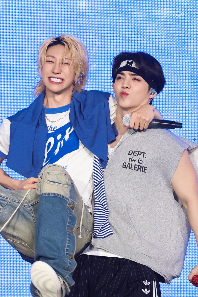 OptUScoups's tweet photo. 260620

💪💪💪

#에스쿱스 #SCOUPS
#승철 #최승철 
#세븐틴  #SEVENTEEN  
@pledis_17 https://t.co/DwntqQIf82