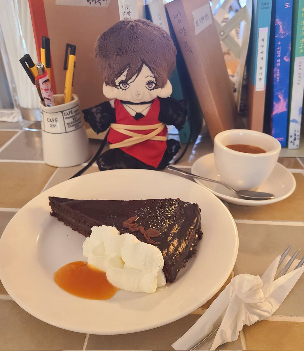 DailyMetaPlush's tweet photo. https://t.co/SLrcSZk6TN