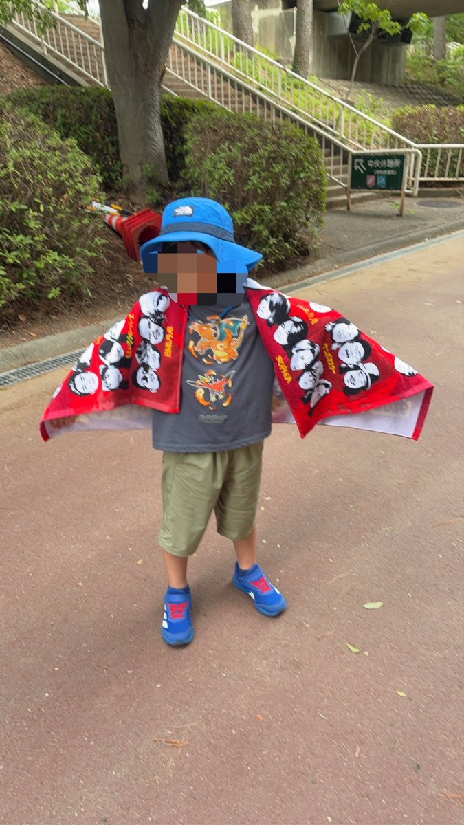 rintaroa24's tweet photo. 先月は息子と二人ごぶごぶフェスへ

5月とは思えん暑さの上息子は初フェスで楽しめるか心配やったけど、終わってみれば「また行きたい！」との事👍

フェスデビュー成功でいい思い出になりました✨

#ごぶごぶフェス https://t.co/sQIV1yIHVX