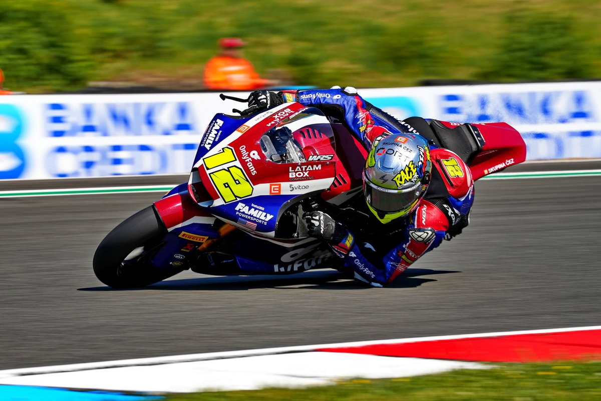 Moto_cz's tweet photo. MotoGP Brno 2026 - Ai Ogura ovládl Brno rekordním časem, Filip Salač zářil v Moto2🙂 🥰 🏍
https://t.co/KhvPVrvZXP
#motocz #motogp #autodrombrno #moto2 #filipsalac https://t.co/XA1Y3zLtRE