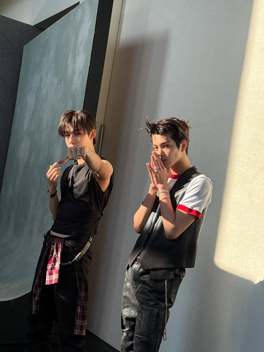 zhaoyufancokr's tweet photo. [260620] #JUHOON, #SEONGHYEON and #KEONHO Instagram Update https://t.co/YxxUX1CvKz