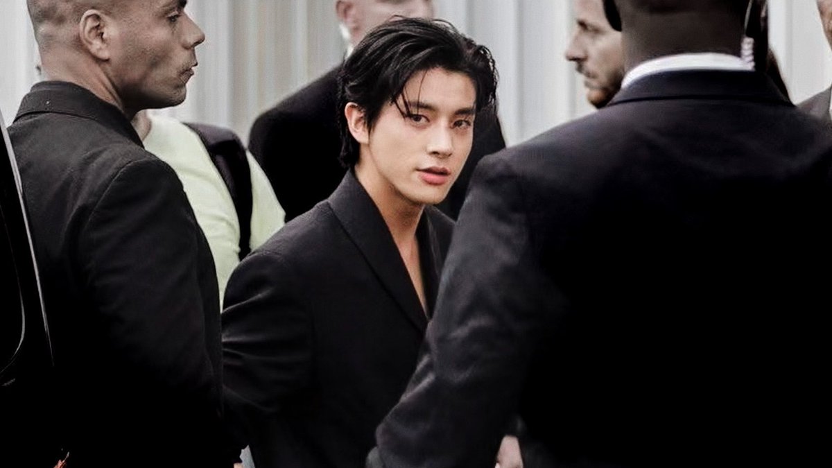 15ARCHIVEz's tweet photo. PradaSS27 Jake we're so ready for you 🤍

#PRADAxENHYPEN 
#ENHYPENonPradaSS27
#PradaSS27 #제이크 #JAKE https://t.co/OyH1Cv3VdR