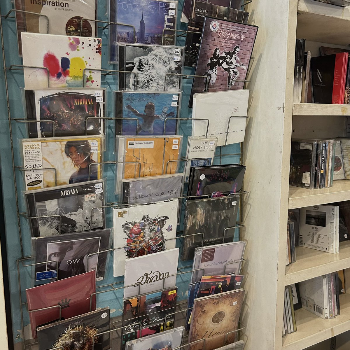 todrowsylily's tweet photo. bookshop — ꧦ𛰙᭜𖫴𖫰𖫱𖫳𖫲𖫲𖫳𖫴𖫰𖫱꛰ ᭜𖫴𖫰𖫱𖫳𖫲𖫲𖫳𖫴𖫰𖫱꛰ީᩝ𛰚ഒ·⸌̟͂̋⸍̑⸜̑⸝͂ https://t.co/DtcosZYhG3