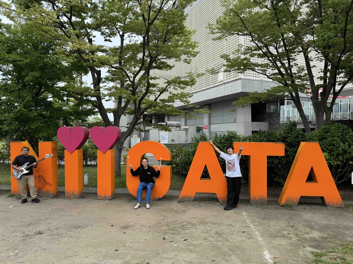 remioromen_oa's tweet photo. 15年ぶりの全国ツアー「Reunion Tour 2026」、
14本目・新潟公演、ありがとうございました！

明日6月21日（日）の公演は、
群馬 太田市民会館となります！
よろしくお願いします！ https://t.co/y4R70FvdEL