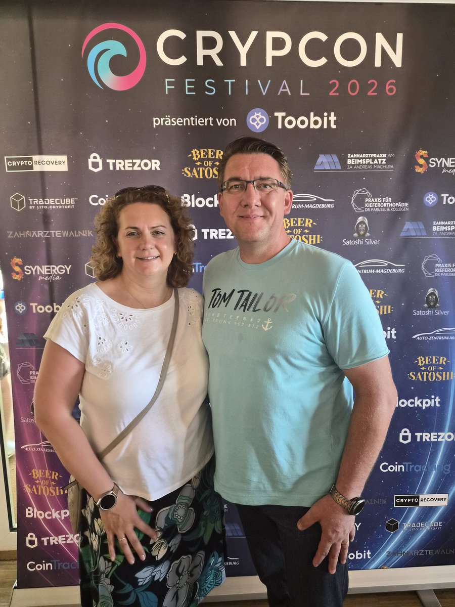 ButterflyQ695's tweet photo. @CrypconOfficial https://t.co/Q5AVU5XPnX
