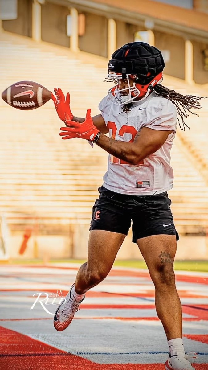 reedBloch2's tweet photo. @OwensDajon_ @StanfordFball Grad Transfer @JohntuReed from the Ivy League, on the Radar, check him out. 6”2 Rb 230lbs  speed4:55🤌🏾5743334012🚇🚇and Congrats to U coach @OwensDajon_ ❗️ https://t.co/SGR4kRfSIY