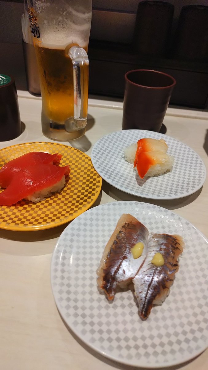 Toiny0303's tweet photo. 回転寿司安すぎてわろてる https://t.co/GTvdfPFhZ7