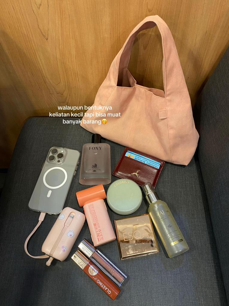 njaeminpoca's tweet photo. Jujurr happy bgt karena tiap beli tas dionline ga pernah gagal😭✨️
Nih aku rekomendasiin beberapa tas yang gaakan pernah nyesel udah dibeli👀💗

— A thread https://t.co/MHOrBDZNNu