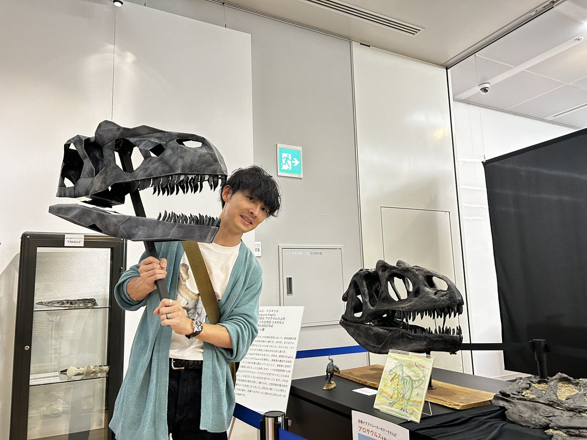 uta_raptor's tweet photo. ／
#ふしぎな恐竜展 閉幕しました！！
＼
ご来場くださった皆さま、ありがとうございました🦕
そして、ご協力くださった皆さま、改めて感謝申し上げます。本当にありがとうございました🦖
恐竜の魅力をこれからも伝えていけるよう頑張ります💪 https://t.co/MU0GGPFQi4