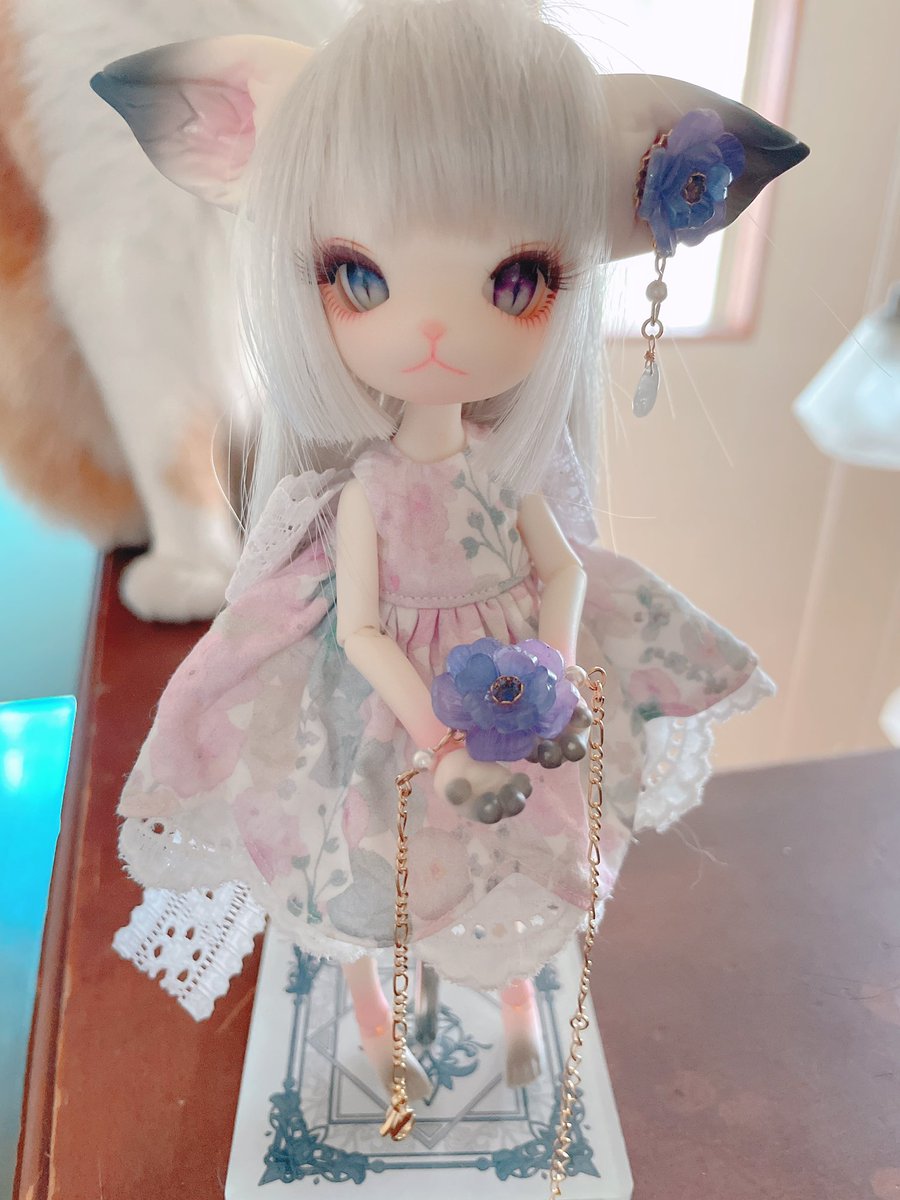 elleuy235's tweet photo. ドールちゃん用のアクセとかニンゲン用のアクセとか持っていきます。お揃いでつけられるものもありますし、ニンゲンがひとりで付けてもろても平気です🥰🥰 https://t.co/66ALGqSOiq
