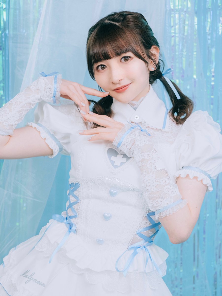 IceJiggly's tweet photo. Ogata Haruna:
Actually…
Guess what!!!!?

8 years have passed since I graduated from being an idol!! lol
That’s ages

I’m doing well, enjoying myself while doing my best🐬🩵
https://t.co/bRBY4J7Zeq https://t.co/zMdmnTkwG8