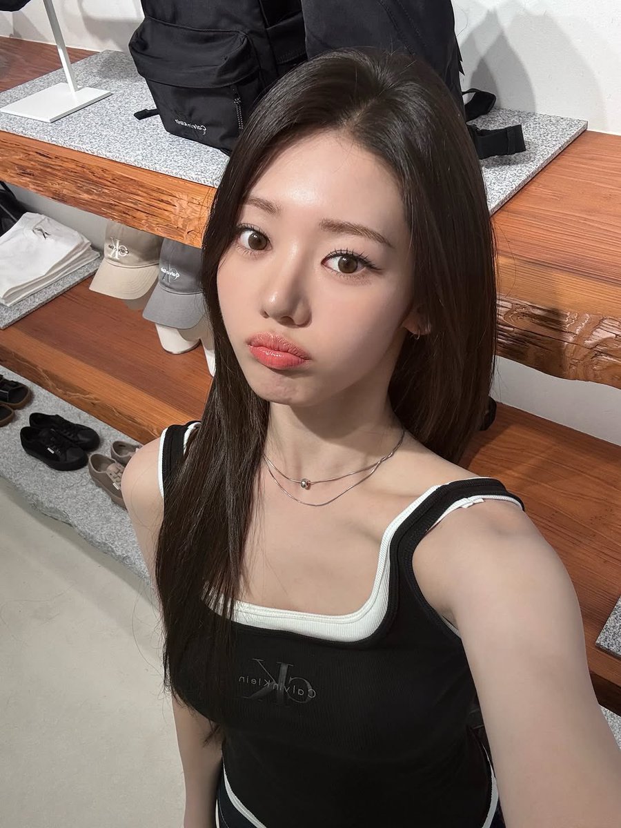 picbaemon's tweet photo. AHYEON and RORA at the Calvin Klein pop-up event. https://t.co/6gGWVrULfo