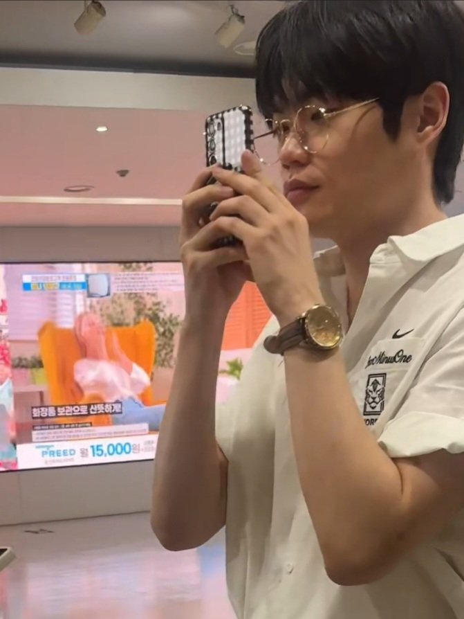 윙조아 tweet media