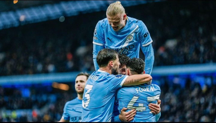 OfficialAmbo19's tweet photo. 🔵 Manchester City's First 5 Premier League Fixtures 2026/27 🔵
🟡 Bournemouth (H)
🔵 Crystal Palace (A)
🩵 Coventry City (H)
🔴 Manchester United (A)
🔴⚪ Sunderland (H)

👀 How many points will City have after these 5 games?
#MCFC #PremierLeague #PLFixtures #ManCity https://t.co/9YBB5XL89z