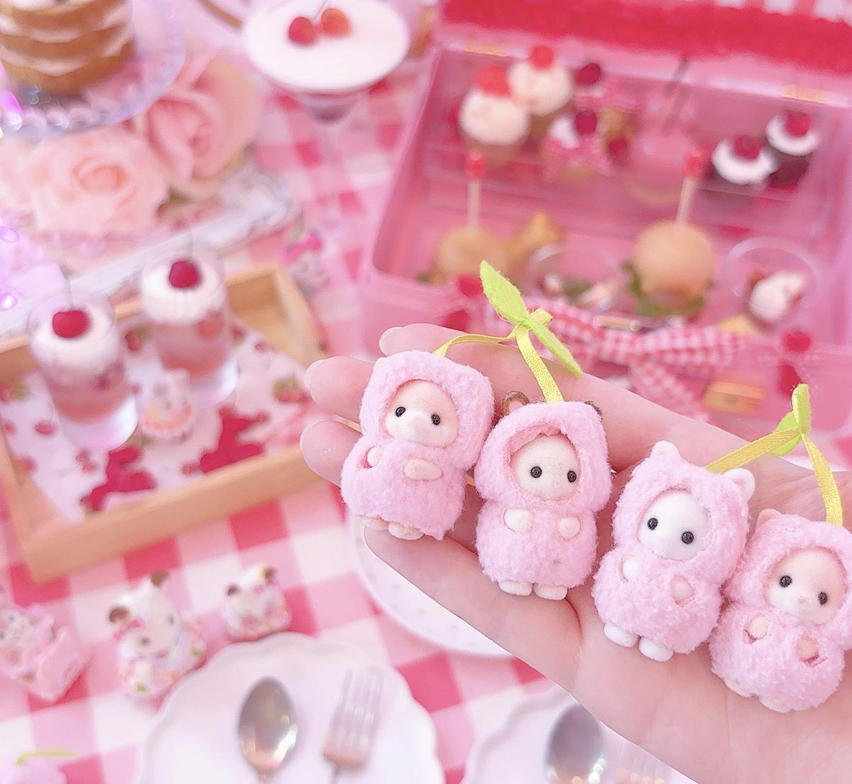 __lilmacaron's tweet photo. 🎀 ♡₊˚ 🍒・₊✧ 🥄 https://t.co/EB1wBYq2yx