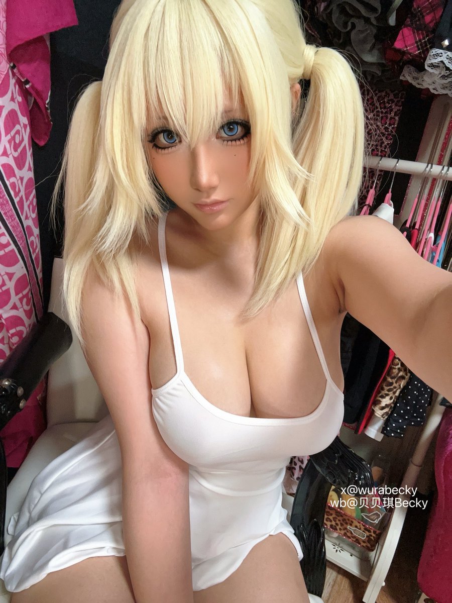 SuperBitchBecky's tweet photo. とりあえずギャル https://t.co/lNEKJQhdkb