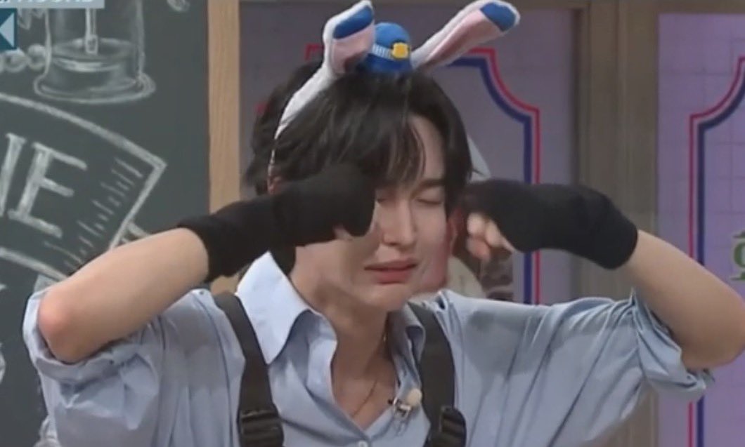 bouquetbabe's tweet photo. เหมียวขี้แย 😿 https://t.co/axjbUTjp1q