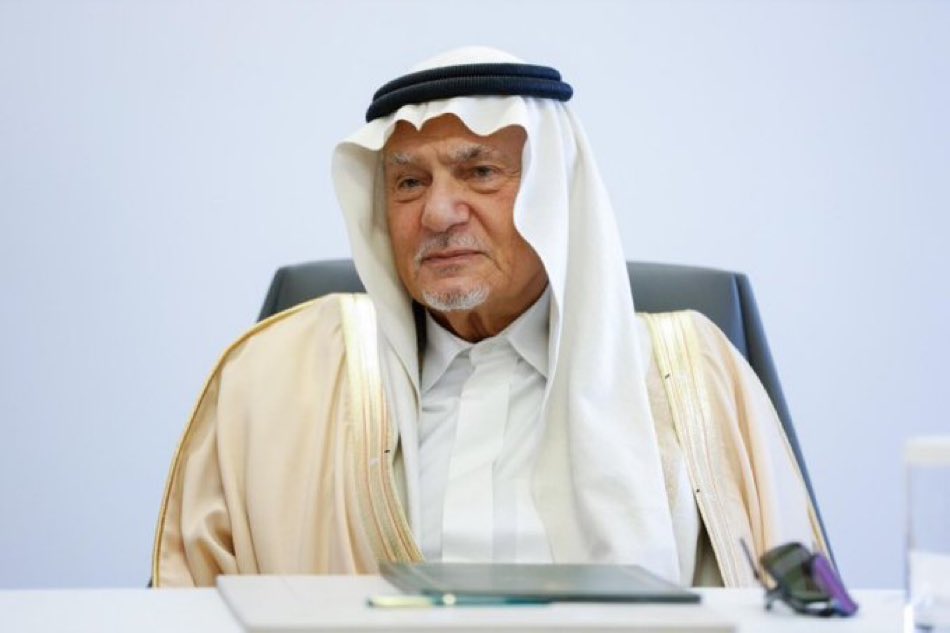 SaudiNews50's tweet photo. الأمير تركي الفيصل:

على قيادات دول مجلس التعاون أن تجرّمَ كلَّ من يتطاول في وسائل التواصل الاجتماعي أو يسيء إلى أي فرد من أيٍّ من دول المجلس، سواء أكان هذا الفرد كبيراً أو صغيراً. 

- https://t.co/nL9qQcz0Iy