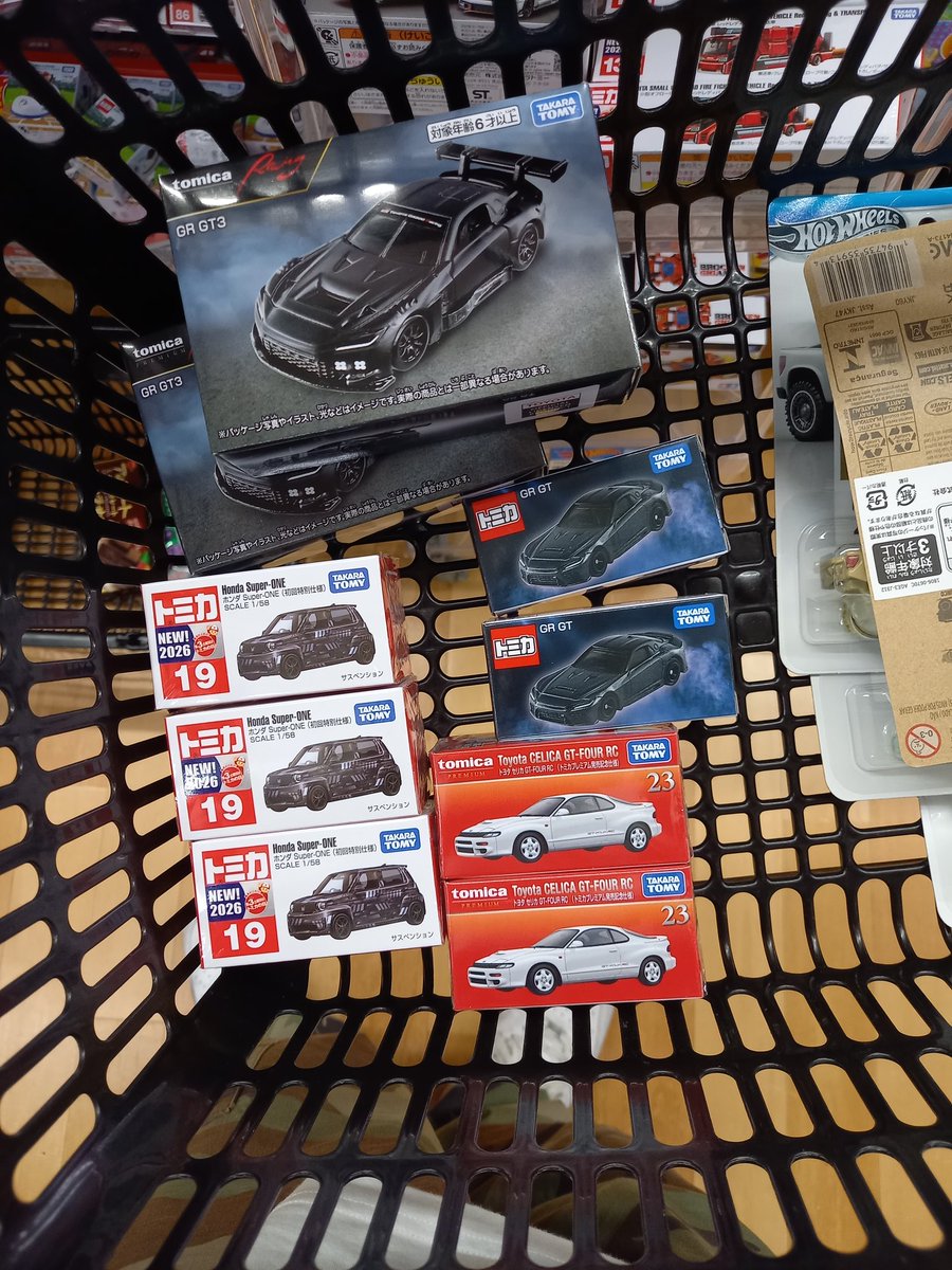 買う努力は大切。 #トミカ #ホットウィール