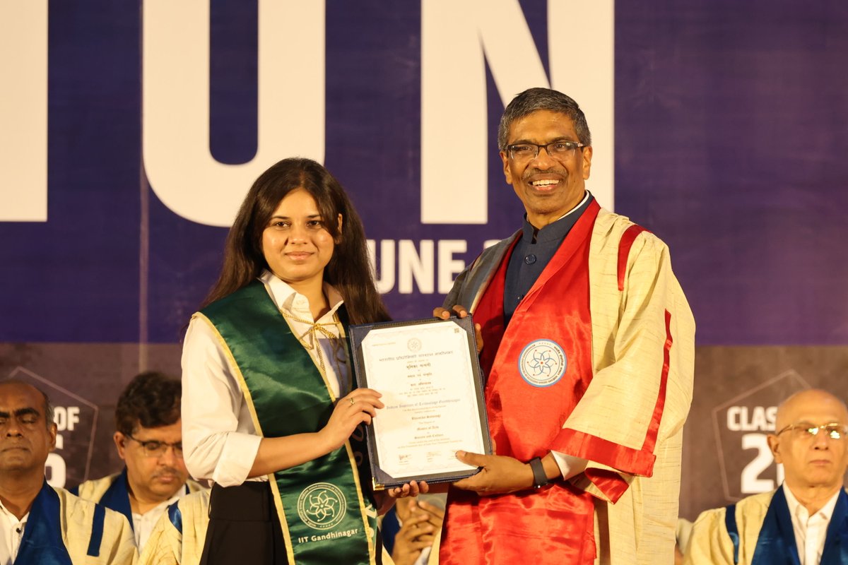 iitgn's tweet photo. 𝐑𝐨𝐨𝐭𝐞𝐝 𝐢𝐧 𝐢𝐧𝐪𝐮𝐢𝐫𝐲 𝐚𝐧𝐝 𝐞𝐧𝐫𝐢𝐜𝐡𝐞𝐝 𝐛𝐲 𝐩𝐞𝐫𝐬𝐩𝐞𝐜𝐭𝐢𝐯𝐞.

As they step forward to contribute to academia, policy, research, and society, we celebrate our 𝐌𝐚𝐬𝐭𝐞𝐫 𝐨𝐟 𝐀𝐫𝐭𝐬 𝐠𝐫𝐚𝐝𝐮𝐚𝐭𝐞𝐬. 

Congratulations to the 𝟒𝟓 𝐬𝐭𝐮𝐝𝐞𝐧𝐭𝐬 𝐰𝐡𝐨 𝐫𝐞𝐜𝐞𝐢𝐯𝐞𝐝 𝐭𝐡𝐞𝐢𝐫 𝐌𝐀 𝐝𝐞𝐠𝐫𝐞𝐞𝐬 𝐚𝐭 𝐭𝐡𝐞 𝟏𝟓𝐭𝐡 𝐂𝐨𝐧𝐯𝐨𝐜𝐚𝐭𝐢𝐨𝐧 𝐨𝐟 𝐈𝐈𝐓𝐆𝐍. 

#IITGandhinagar #IITGN #Convocation2026 #MasterOfArts #MAGraduates #ClassOf2026 #HigherEducation #AcademicExcellence #Humanities #SocialSciences #FutureLeaders #EducationForImpact #CongratulationsGraduates