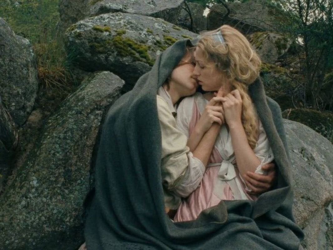 moonbrushedkiss tweet picture