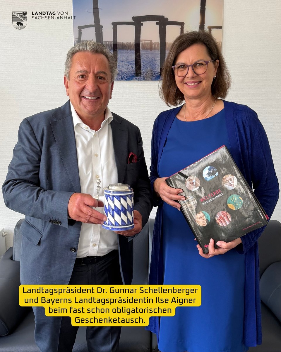Landtag_LSA's tweet photo. Landtags-@PraesidentLT_ST Dr. Gunnar Schellenberger hat seine bayerische Amtskollegin @IlseAigner zu deren Antrittsbesuch im Landtag willkommen geheißen. Nach einem Ausflug zum Ringheiligtum Pömmelte fand die offizielle Begrüßung im Magdeburger Landtag statt. #ltlsa https://t.co/e6nXwPlVRP