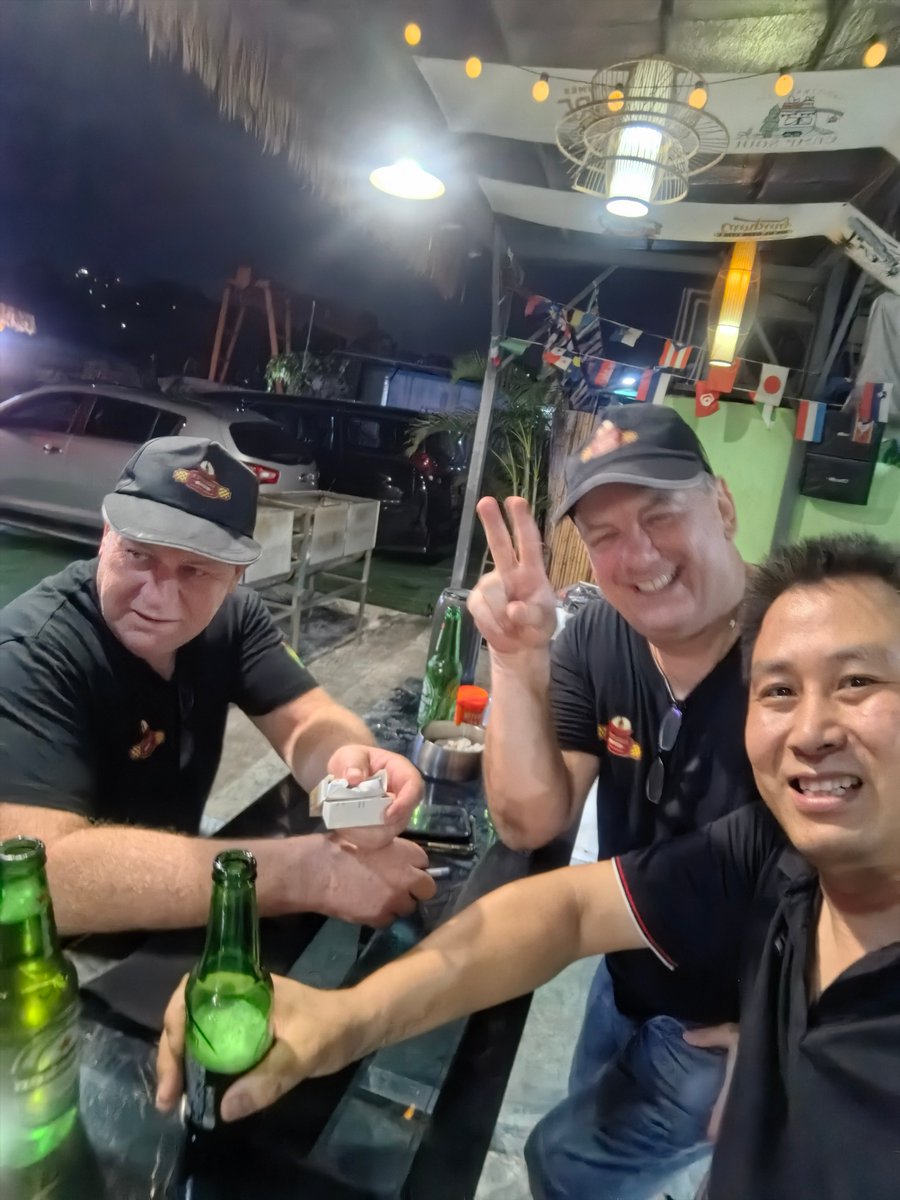 boris_bunin's tweet photo. Ran into my old crew at our regular spot tonight—laughed till our sides hurt, time’s just a number when we’re together. https://t.co/ac6F3bA3GS
