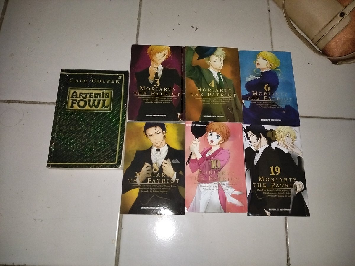 pspspscin's tweet photo. Guys aku berniat jual manga mtp ini ada yang minat kah?

bisa oren yaw!

#wts #warungmtp #warunganime https://t.co/2WX10CGbht