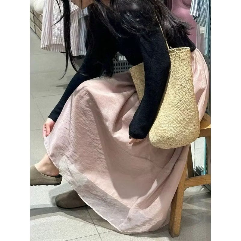 galaxieyyy's tweet photo. Ga sengaja nemu rok pink A line, warnanya lucu sekalii.

Yang lagi cari rok bole dicek-cek 😉 https://t.co/gWOgtStYOC