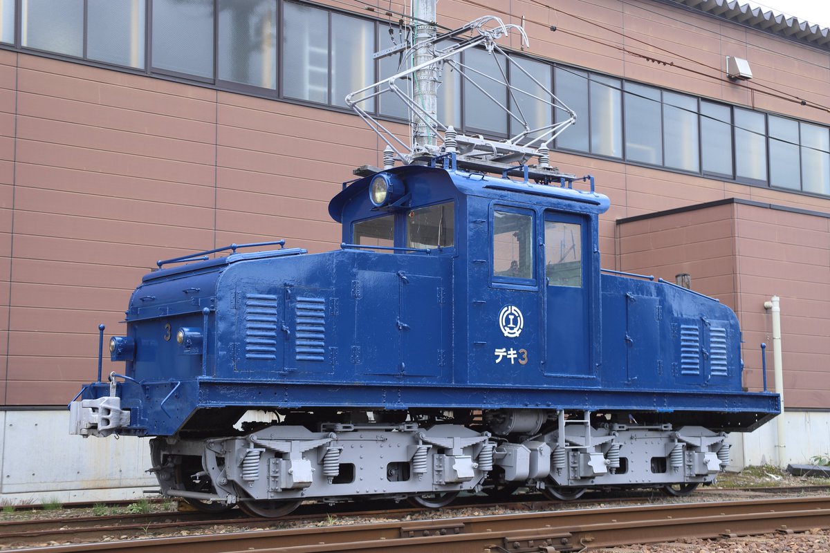 DenTrain1116's tweet photo. アイコンのデキ501をはじめ、名鉄で使われたの凸型電気機関車は、愛知、静岡、福井であとこれらしか現存していないんです。
デキ300形303
デキ110形111→デキ1形3
デキ360形362→デキ210形211
デキ500形501→ED50形501 https://t.co/wMTM9b4XID