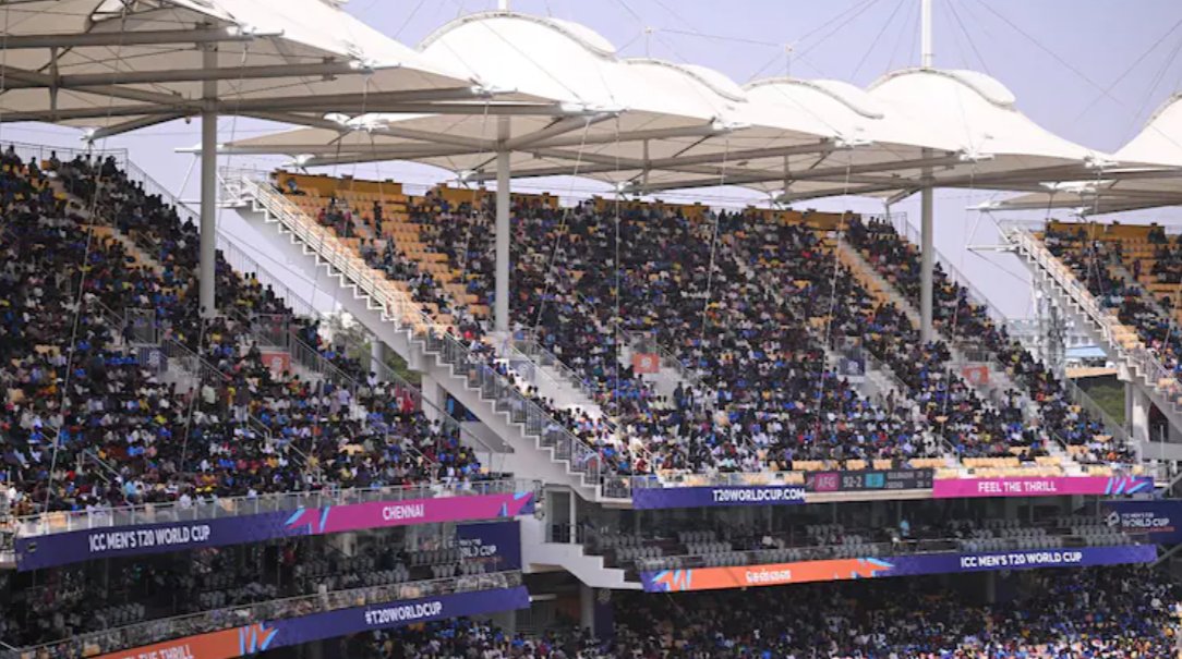ms_dhoni_077's tweet photo. 🚨Chepauk stadium, Chennai -

-No Pan masala Ads ✅ 
-No Air pollution ✅ 
-Clean Air quality ✅ 
-Knowledgeable crowds ✅ 
-No Stempede outside stadium ✅ 
-Neat and Clean everywhere ✅
-No Empty seats like Ahmedabad ✅ 
-Most beautiful stadium in india ✅ 

Isn't Chepauk stadium, Chennai deserves to host more international matches ?