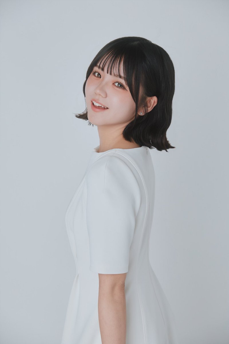 ut_2026_miss2's tweet photo. ミス東大2026ファイナリストに選出していただきました、エントリーNo.2 小松はるなです！

これから半年間、私らしさを忘れずに精一杯頑張りますので応援よろしくお願いします🌻

#ミスコン #東大 #東大ミスコン https://t.co/3HBi1J1fWt