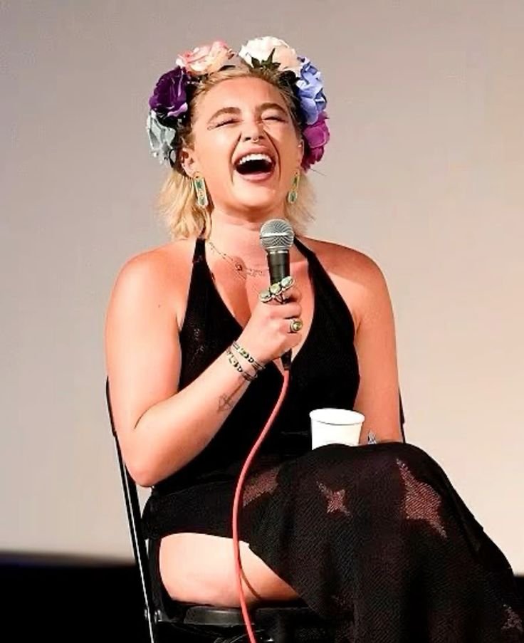 afeed490553's tweet photo. Feels so good to jerk off to her thighs from this event https://t.co/GwLpoVboXp