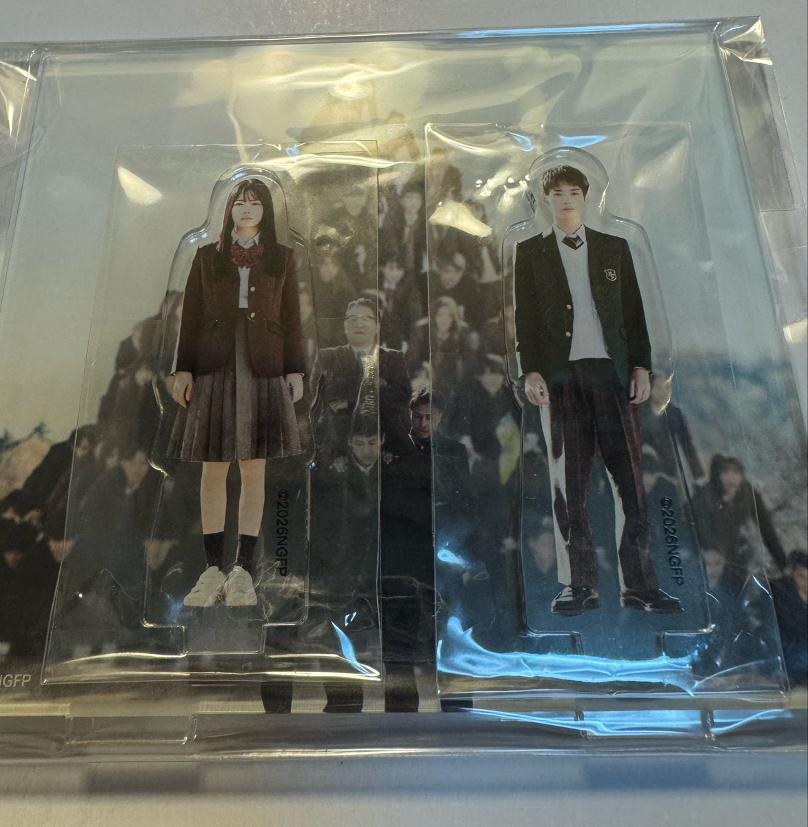 PE008_'s tweet photo. まさ��こんなアクリルスタンドを買う日が来るなんて想像もしなかった、、、 https://t.co/CmuBTNfCSS