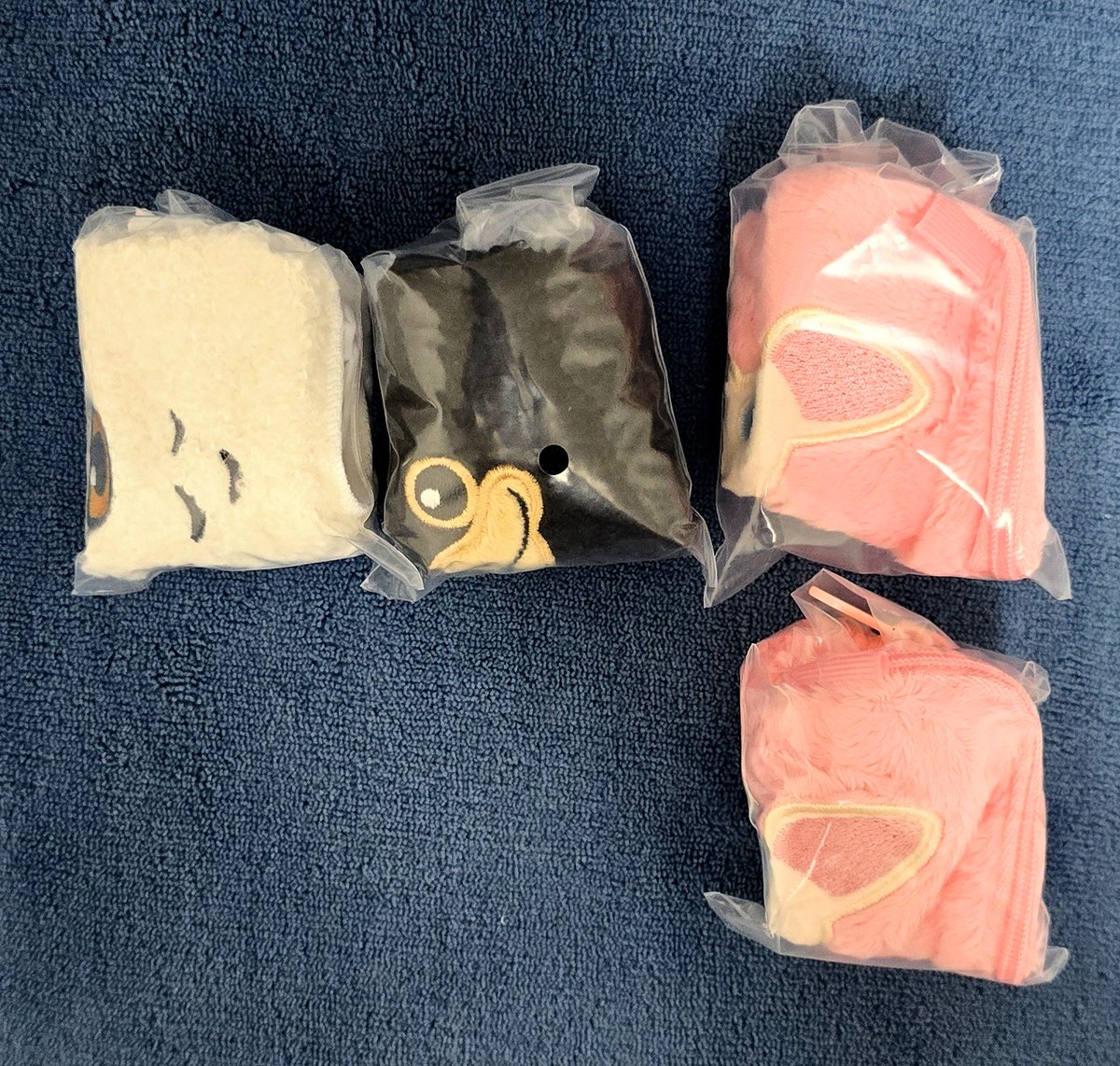 yu_8010's tweet photo. ハリー・ポッター ファンタスティック・ビースト もふもふポーシェット ガチャ カプセルトイ 交換

譲】ピグミー・パフ
求】怪物的な怪物の本

譲】ヘドウィグ、ニフラー、ピグミー・パフ
求】定価(+送料)
　　
郵送希望、おまとめの場合送料は当方負担
お求めの方いましたらご連絡お願いいたします🙇‍♀️ https://t.co/dlt3S3sLiX
