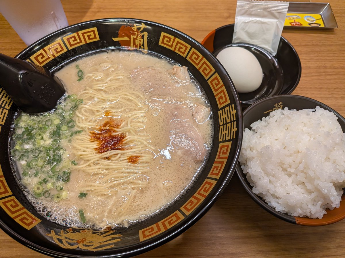 Shichigo_50's tweet photo. 6月の麺 https://t.co/oB71rvCGqc