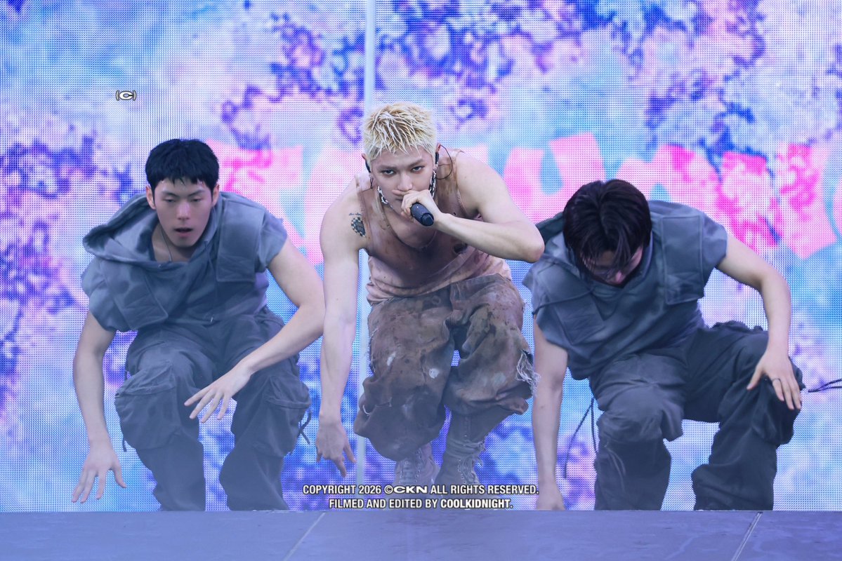 ltyaxis's tweet photo. LEE TAEYONG IS LITERALLY ONE OF THE BEST STAGE PERFORMERS IN KPOP RIGHT NOW 🔥 a true well-rounded artist! https://t.co/NdQ6UWFUE8