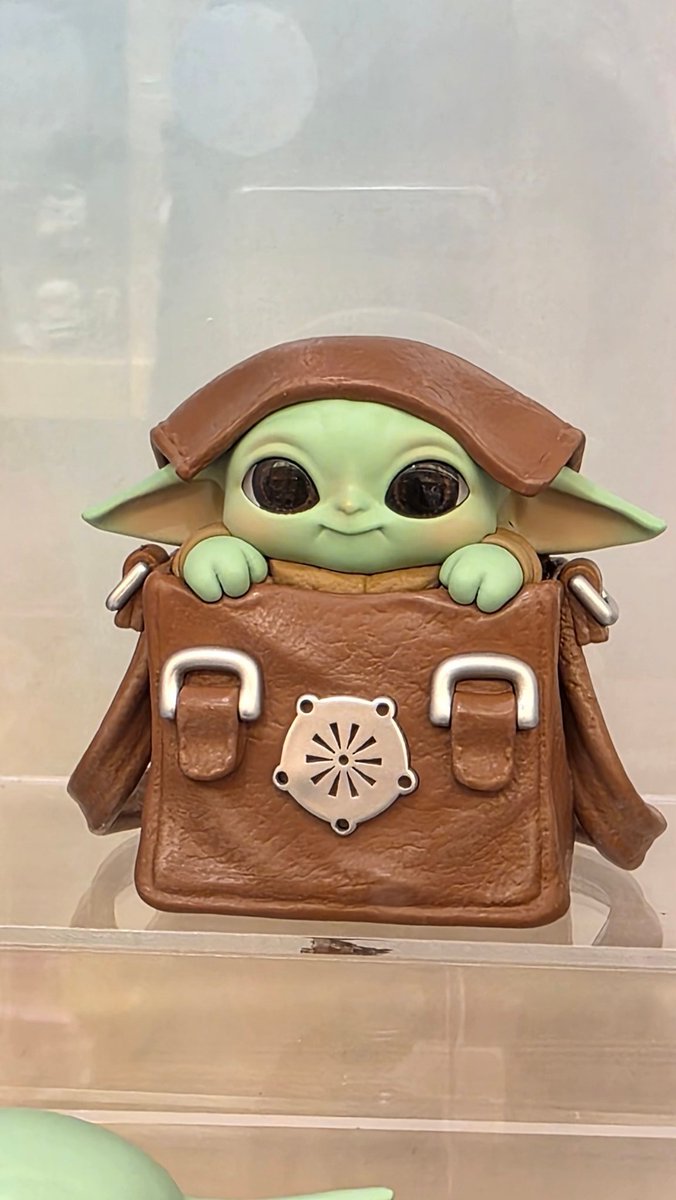 売り切れてた😭実物めちゃかわだったん😭😭😭グーちゃんほじぃ！