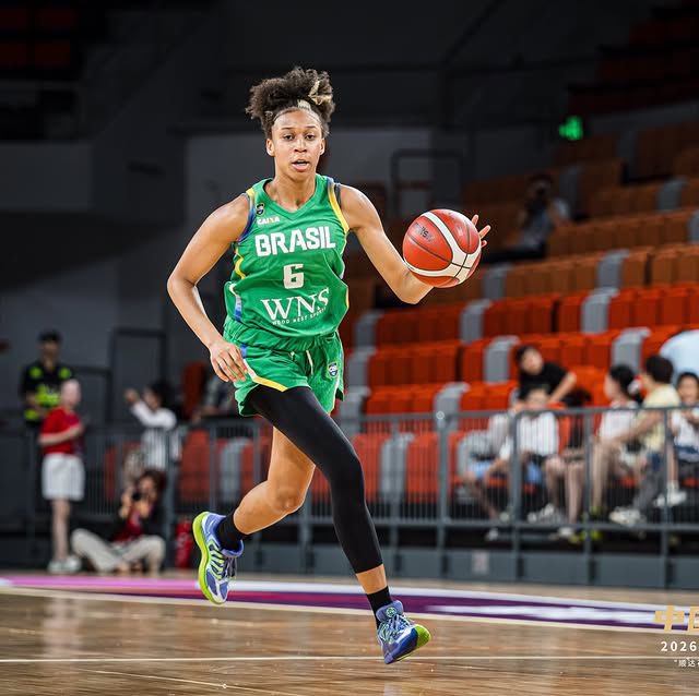 basquetebrasil's tweet photo. Intervalo entre Brasil Sub-18 e Letônia no Torneio de Sanya com 38 a 32 para as europeias! 

Tem muito jogo pela frente 💪🏻 https://t.co/zyMZiAMfdO