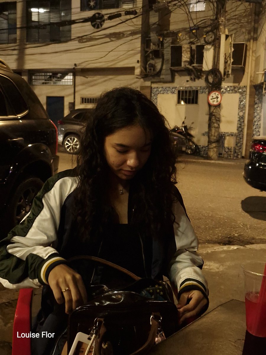 L7iss's tweet photo. @isazikavirus nada melhor que te ver https://t.co/OOvZdQL33q